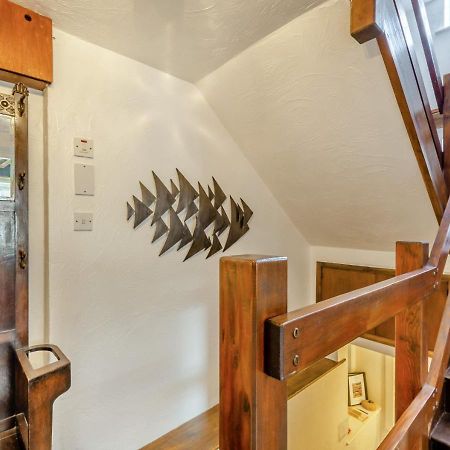 Вилла No 1 Pier Lane Уитби Экстерьер фото