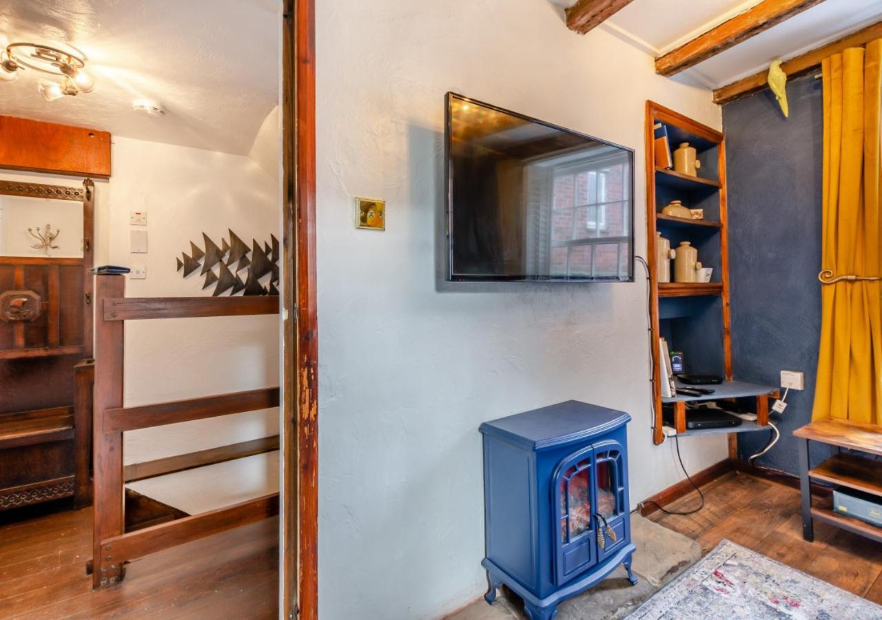 Вилла No 1 Pier Lane Уитби Экстерьер фото